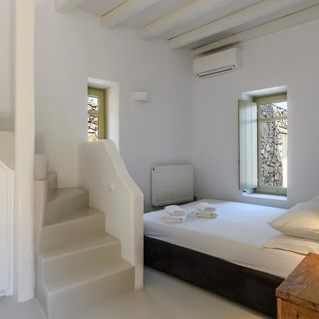 Isabella Family Close To The * Mykonos Town
